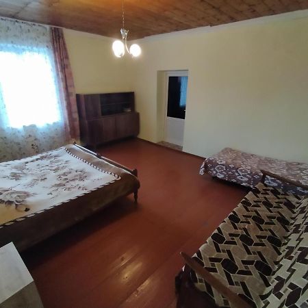 Guest House Katia Mestia Luaran gambar