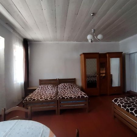 Guest House Katia Mestia Luaran gambar