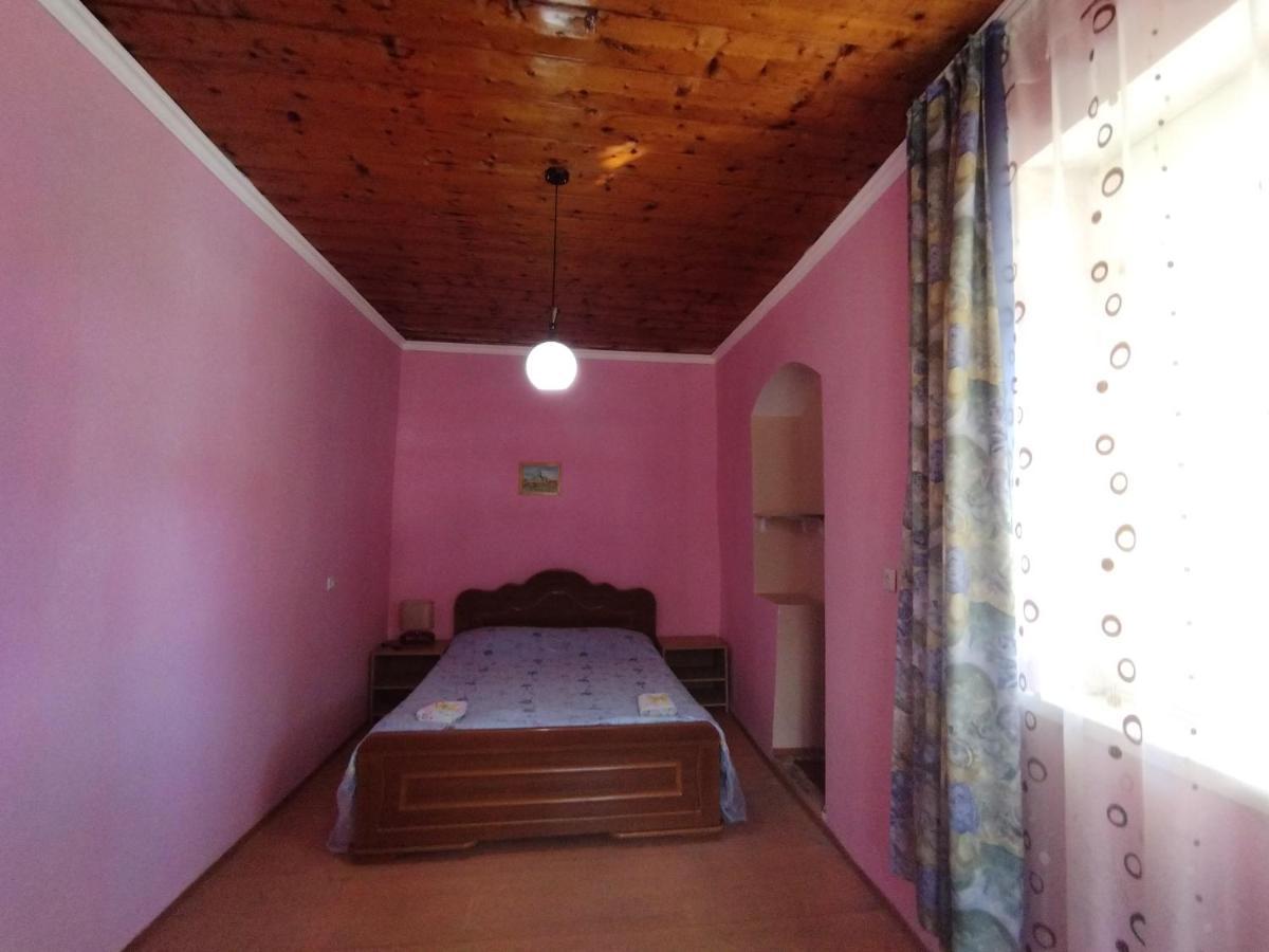 Guest House Katia Mestia Luaran gambar