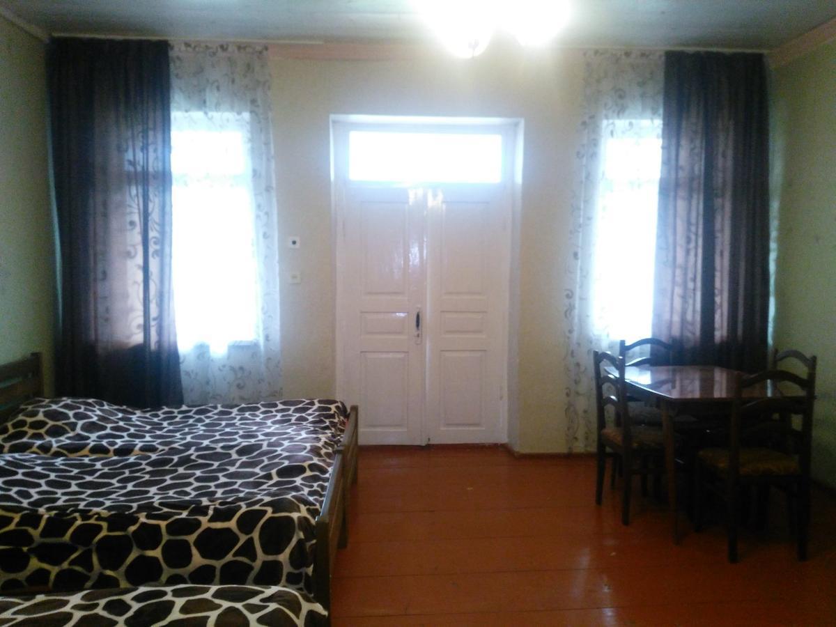 Guest House Katia Mestia Luaran gambar