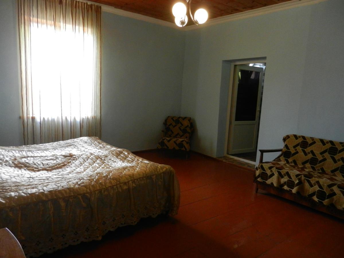Guest House Katia Mestia Luaran gambar