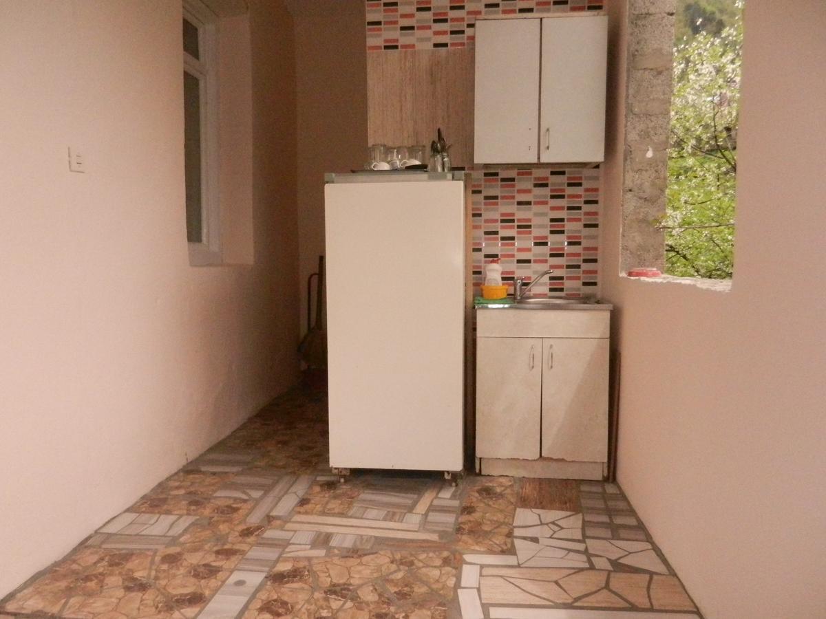 Guest House Katia Mestia Luaran gambar