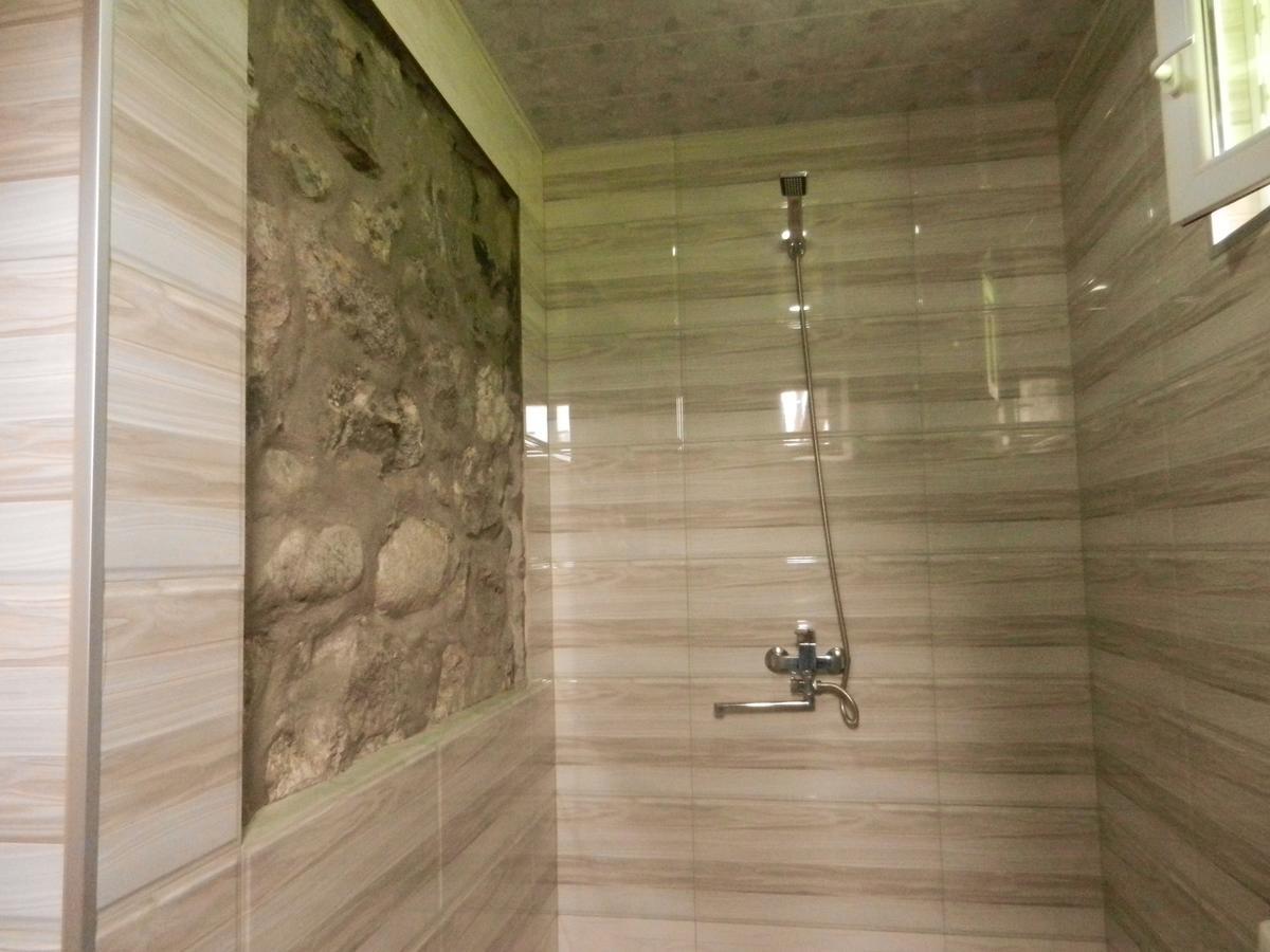 Guest House Katia Mestia Luaran gambar