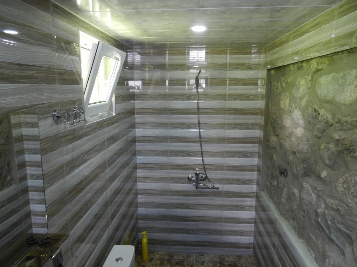 Guest House Katia Mestia Luaran gambar